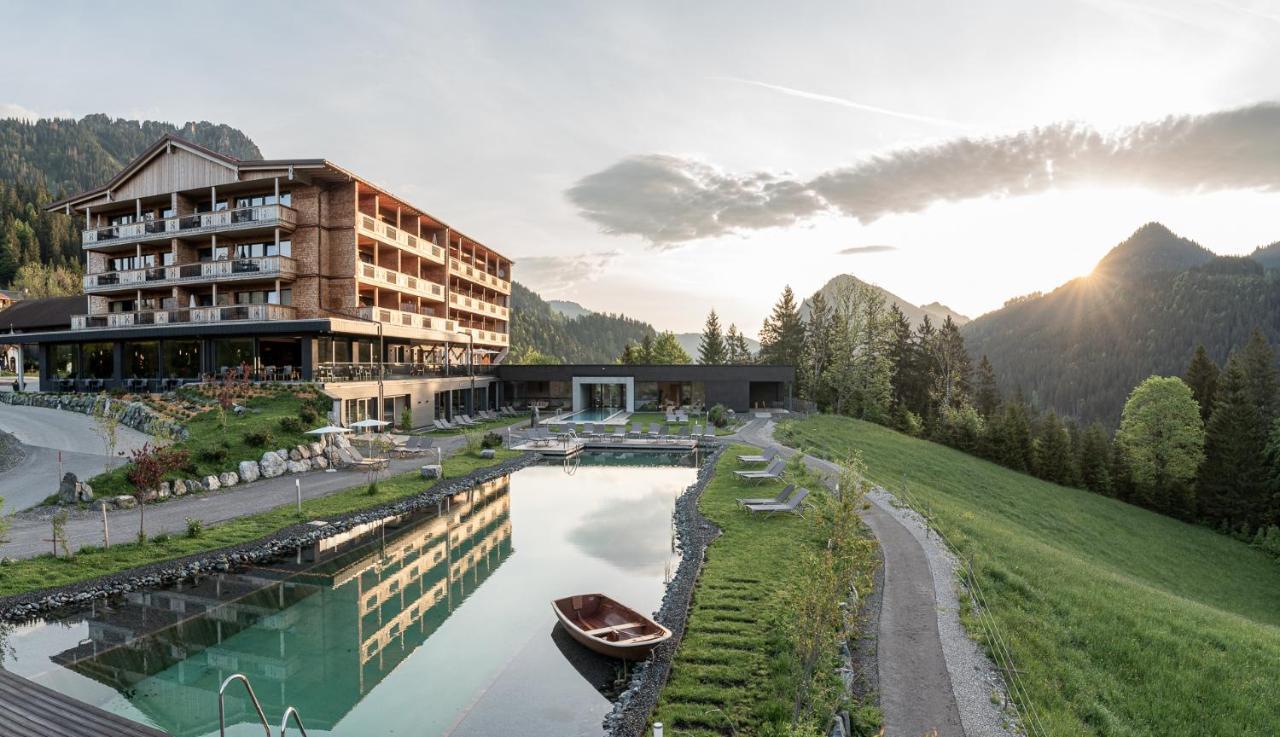 Ruhehotel & Naturresort Rehbach - Adults Only Schattwald Exterior photo